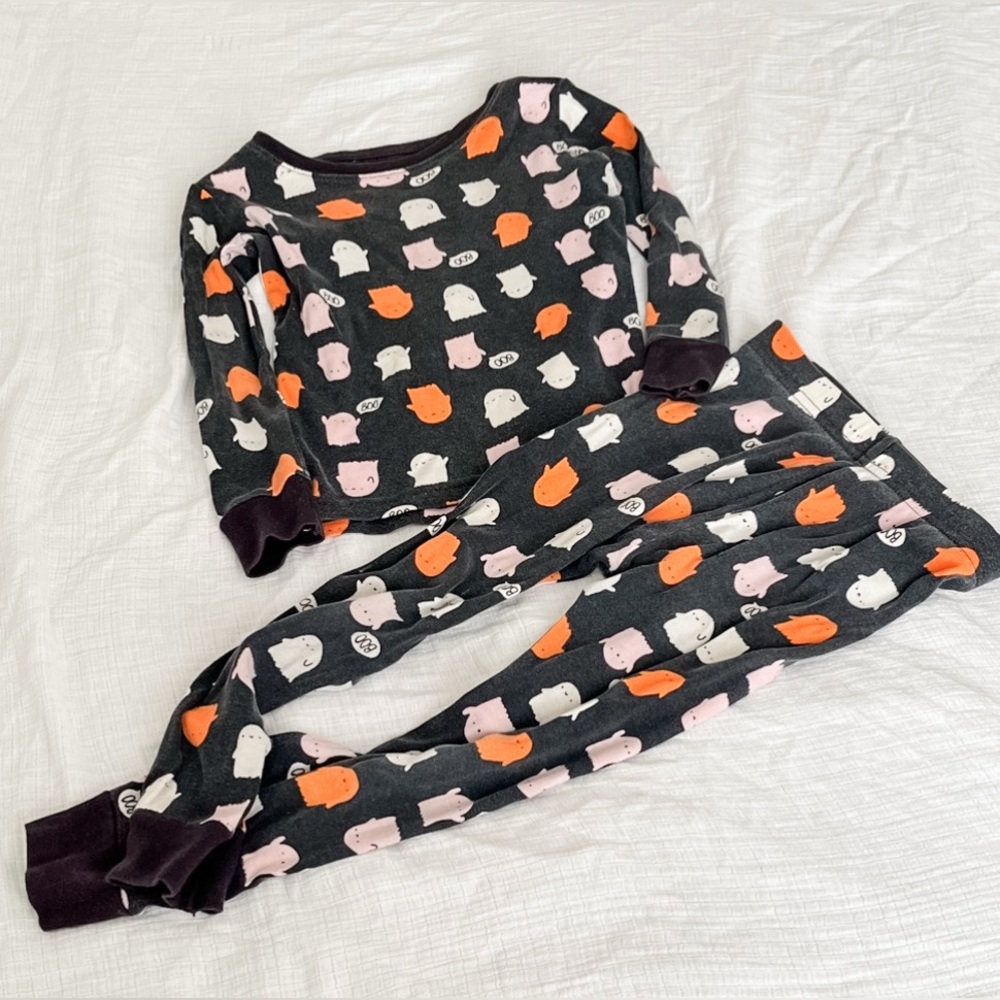3/$20 Glow In The Dark Ghost Pajama Set | Old Navy | 4T